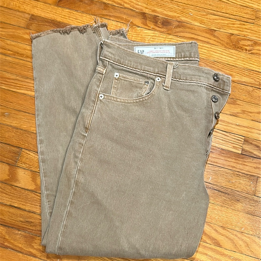 GAP - Cheeky Straight High Rise khakis